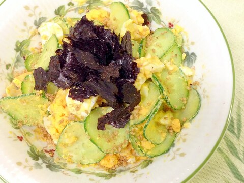 ゆで卵ときゅうりの簡単サラダ